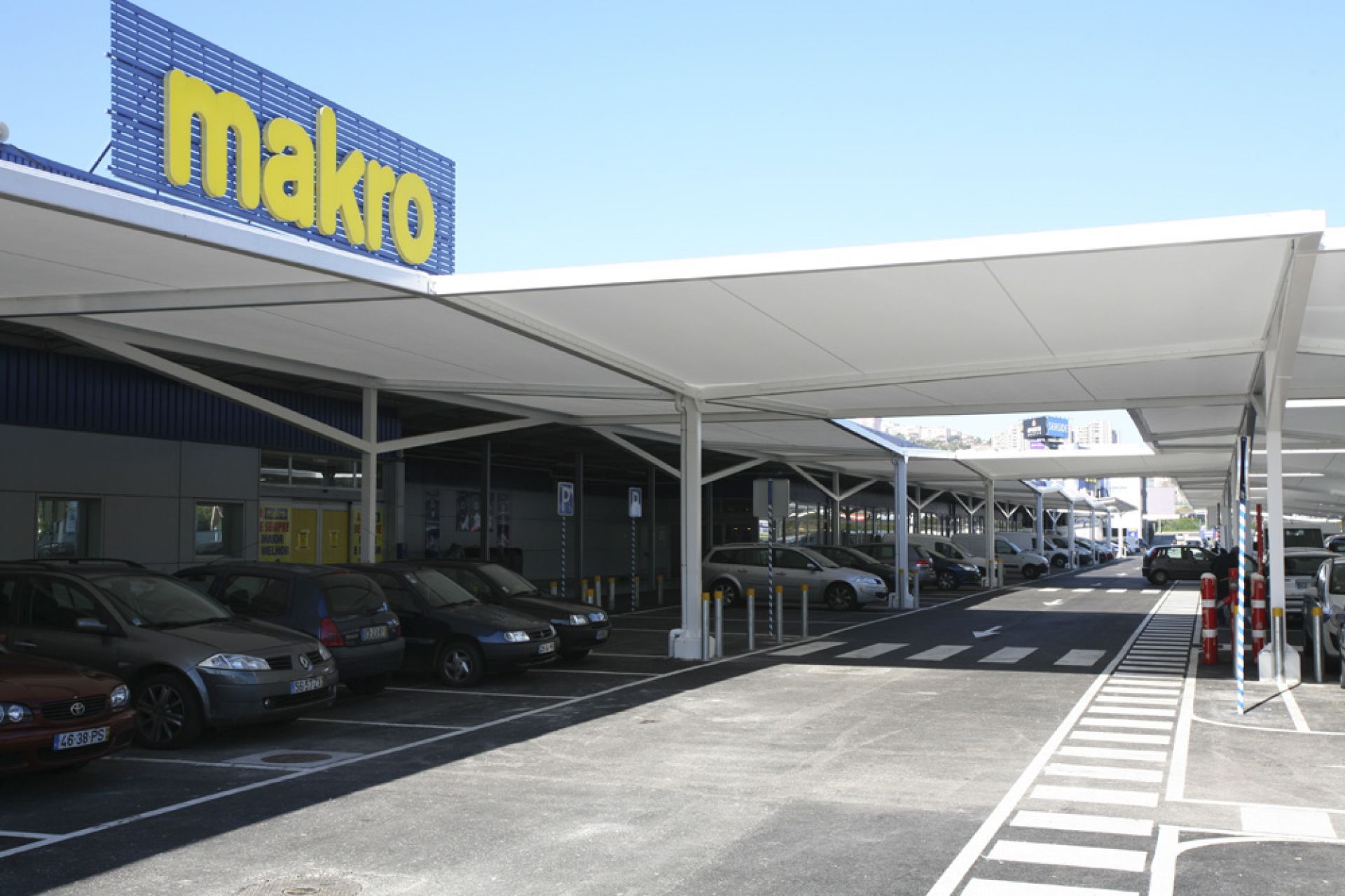 Tensile structure for parking